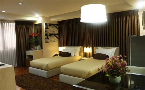 Prince Plaza Hotel Review: What To REALLY Expect .